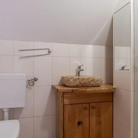 Vineyard Rataj 2 Wellness - Happy * Novo Mesto